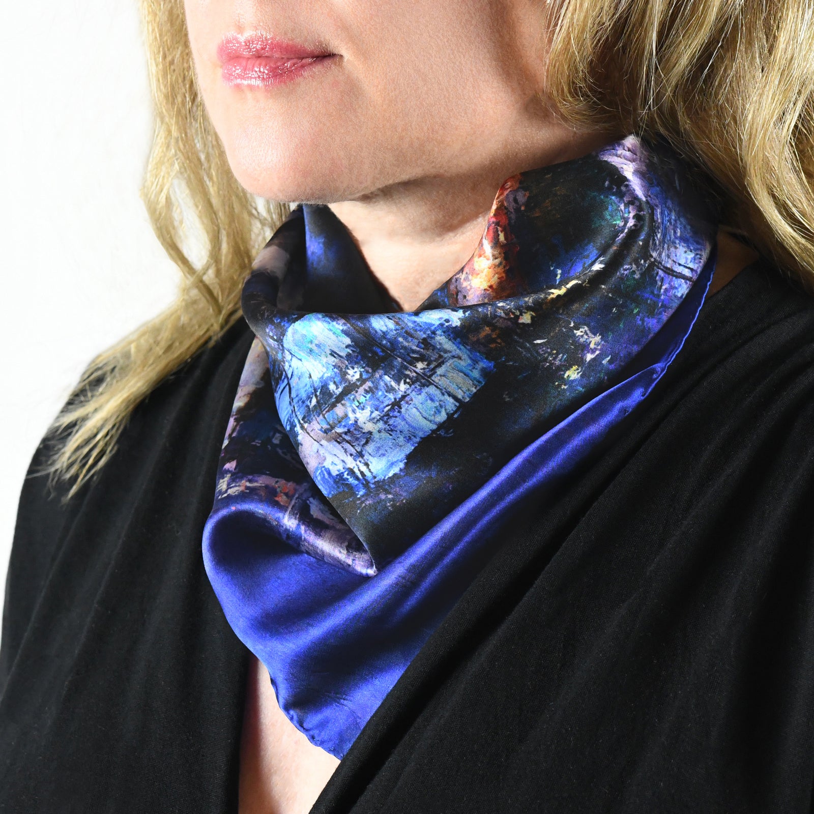 Oksana_LightsOfTheCity_ItalianSilkScarf_Blue_42x42cm_OksanaFineArtDesign_1