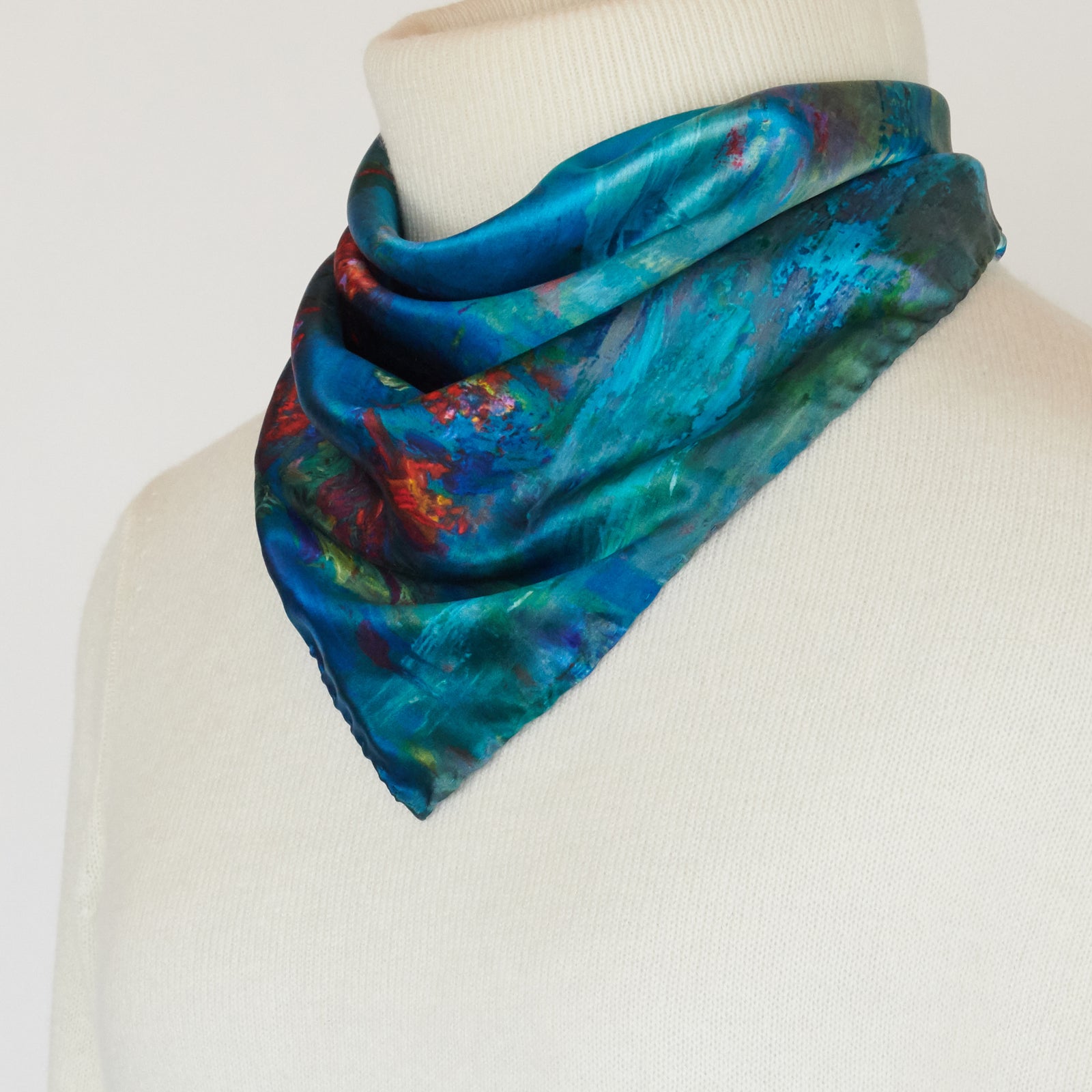 Oksana_WaterLilies_ItalianSilkScarf_Green_42x42cm_OksanaFineArtDesign_1_Monet_Giverny